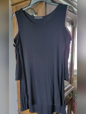 Kim & Cami Black Cold-Shoulder Tunic with Embroidered Trim